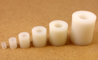 Entretoise lisse